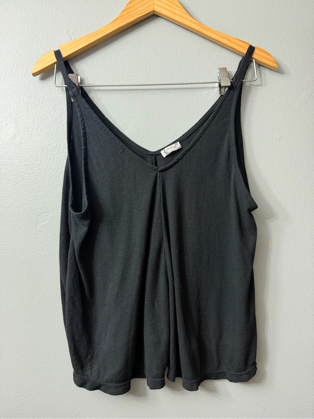 Intimately free people Black Women's V-Neck Ribbed Tank Top large